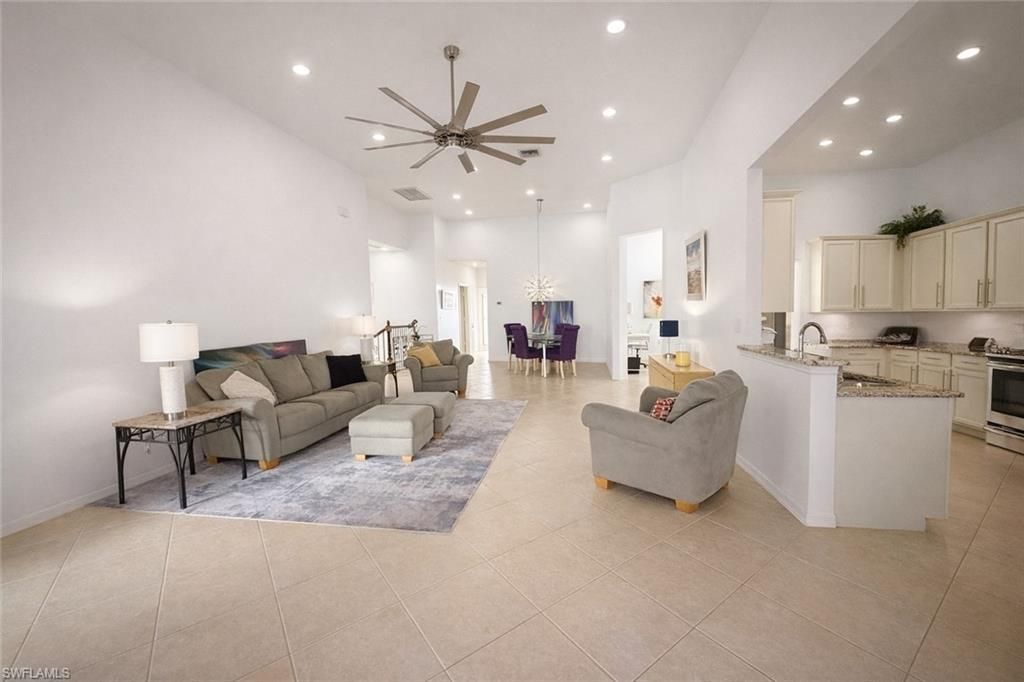 16571 Goldenrod Ln, Unit 202, Alva, FL 33920 Photo