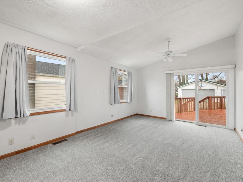 539 E 5th Street , Ashland, OH 44805 Photo 8