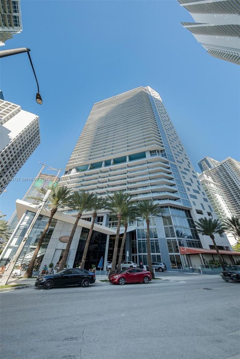 1300 Brickell Bay Dr, Unit 1102, Miami, FL 33131 Photo