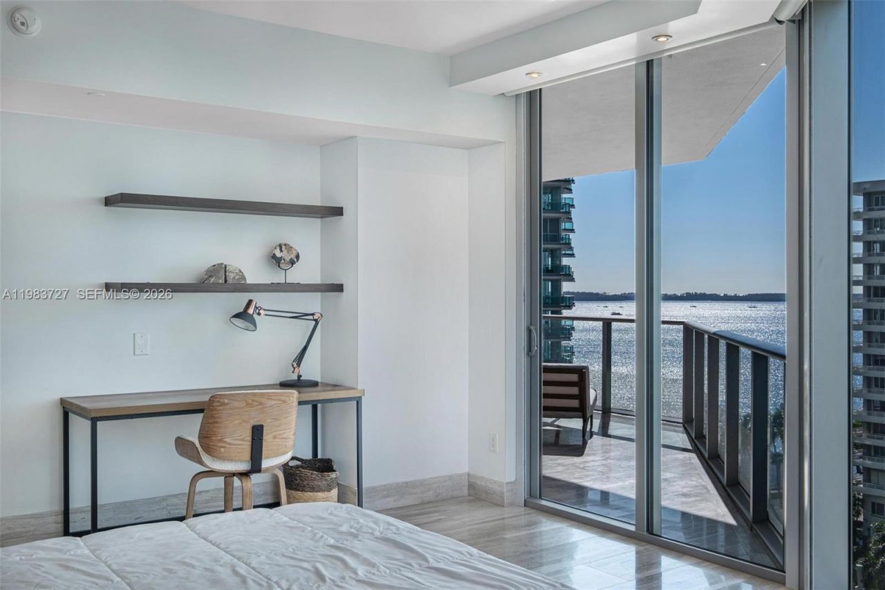 1300 Brickell Bay Dr, Unit 1102, Miami, FL 33131 Photo