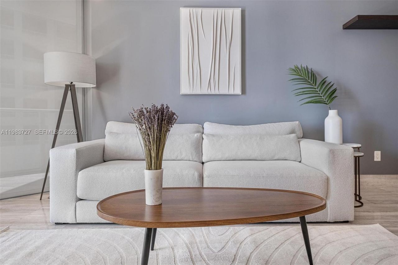 1300 Brickell Bay Dr, Unit 1102, Miami, FL 33131 Photo