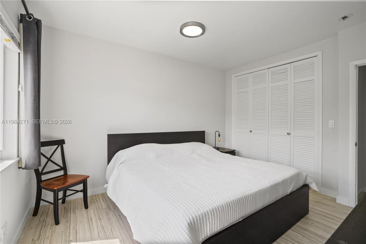 13105 Ixora Ct , Unit 215, North Miami, FL 33181 Photo