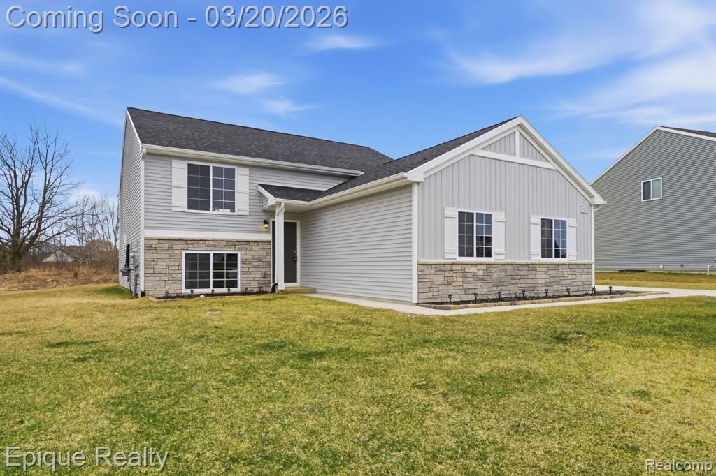 7201 Primrose Lane, Grand Blanc Township, MI 48439 Main Photo