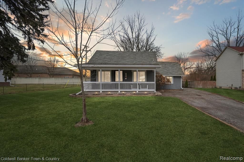 29204 Bretton Street, Livonia, MI 48152 Main Photo