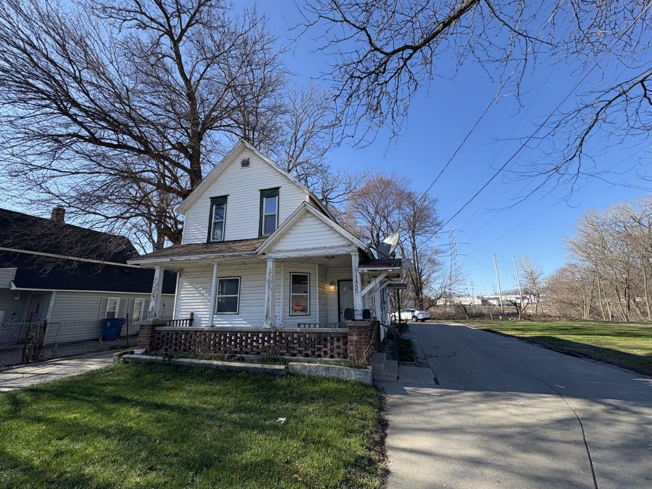 1455 Godfrey Avenue Sw, Wyoming, MI 49509 Main Photo