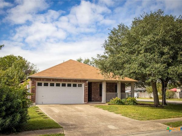 777 Willow Crossing, New Braunfels, TX 78130