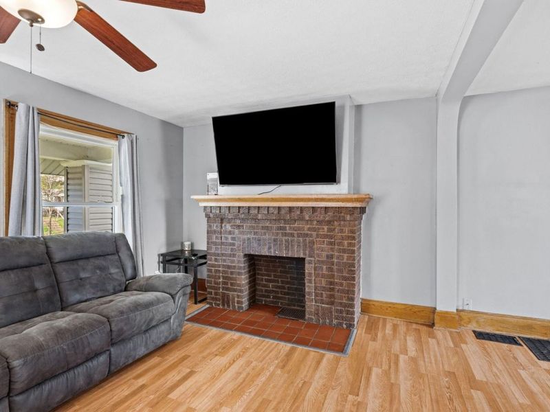 238 N Ogden Avenue, Columbus, OH 43204 Photo 10