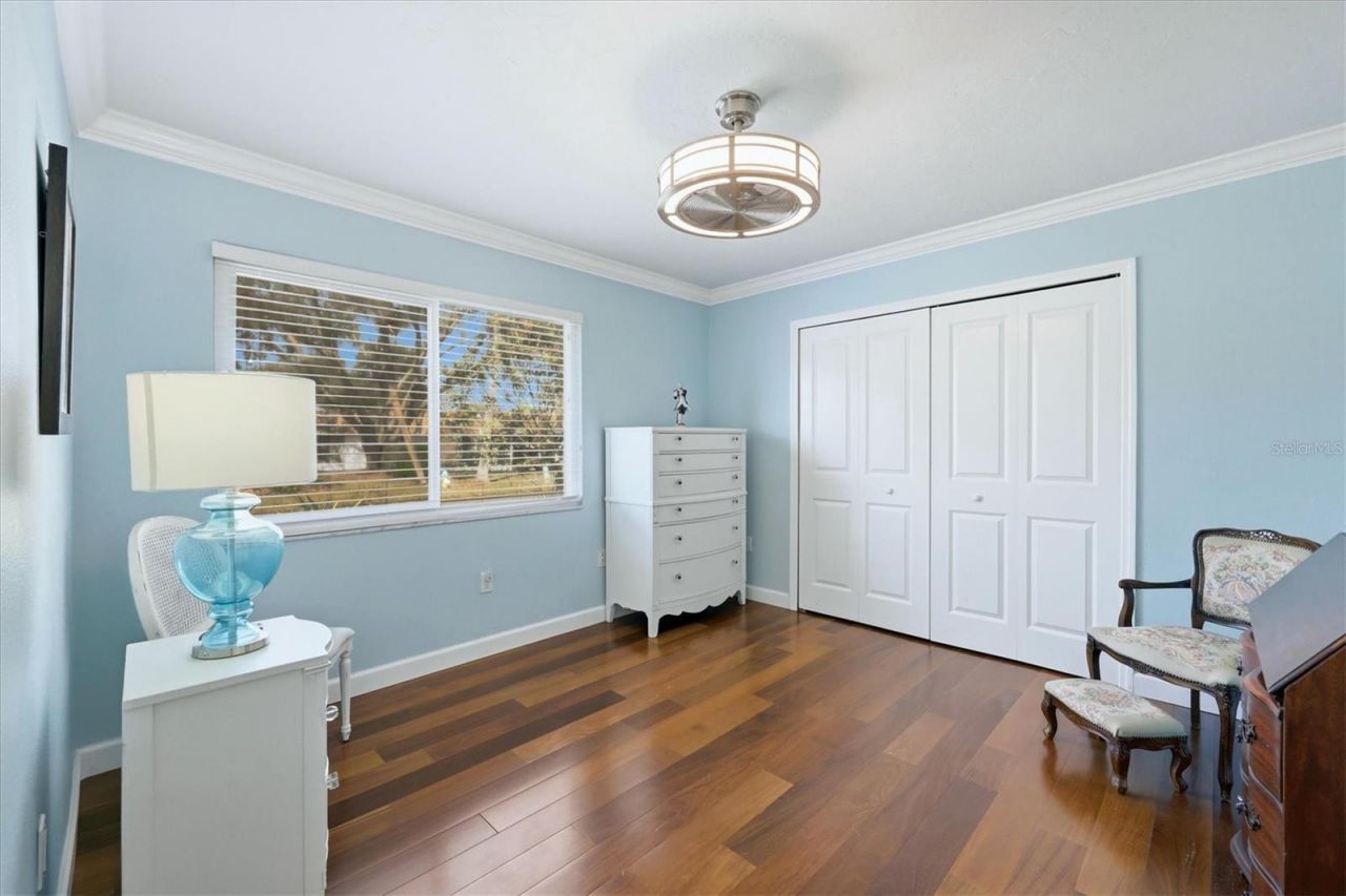 2713 Riverbluff Court, Unit V101, Sarasota, FL 34231 Photo