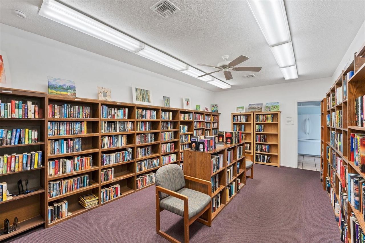 2713 Riverbluff Court, Unit V101, Sarasota, FL 34231 Photo