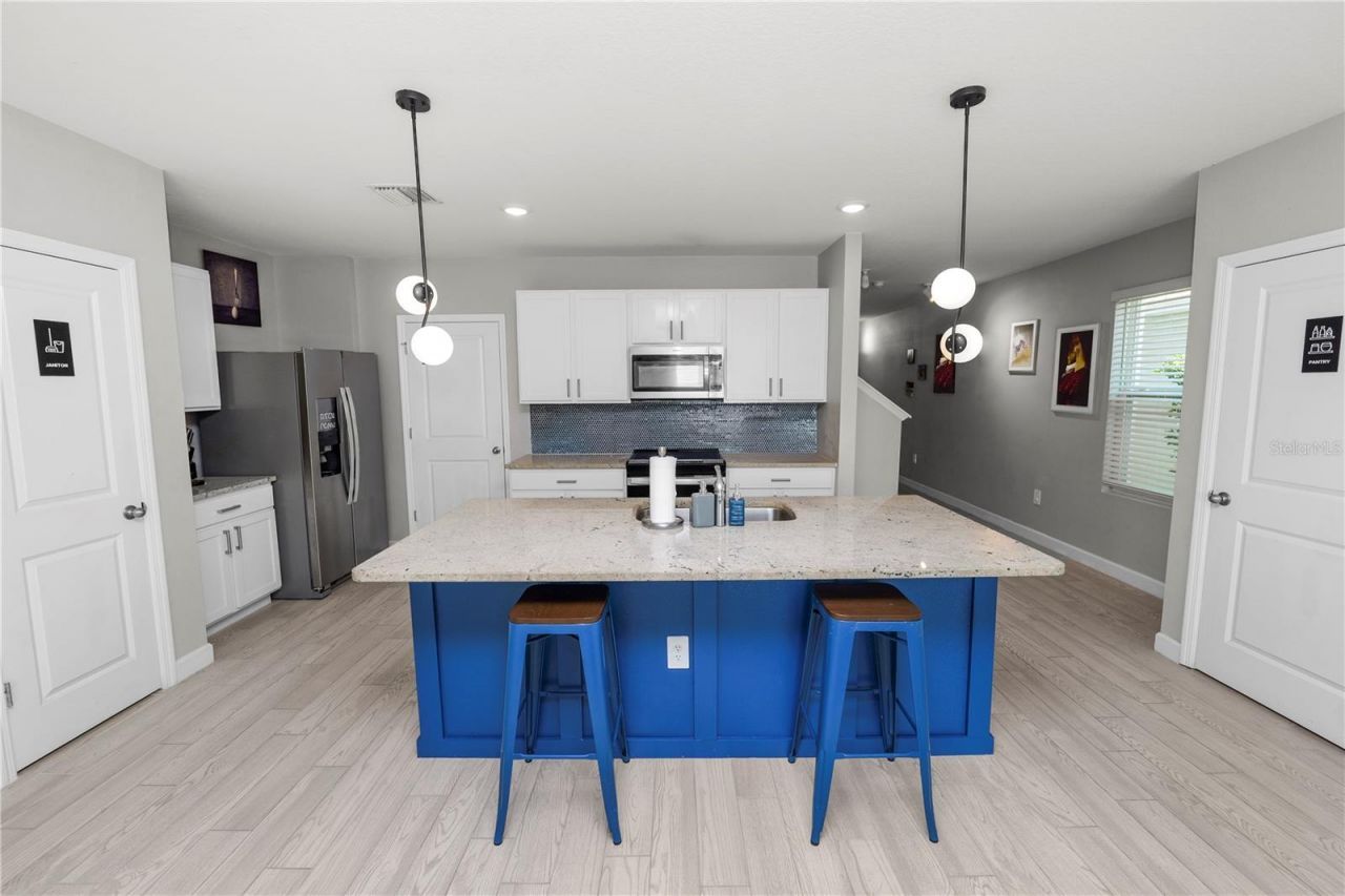 3231 Hilltop Circle , Lakewood Ranch, FL 34211 Photo