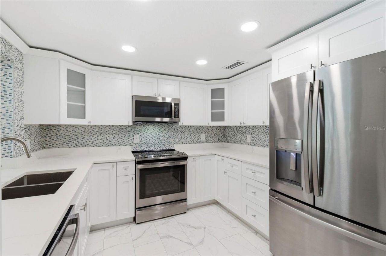 212 W 131st Avenue , Tampa, FL 33612 Photo