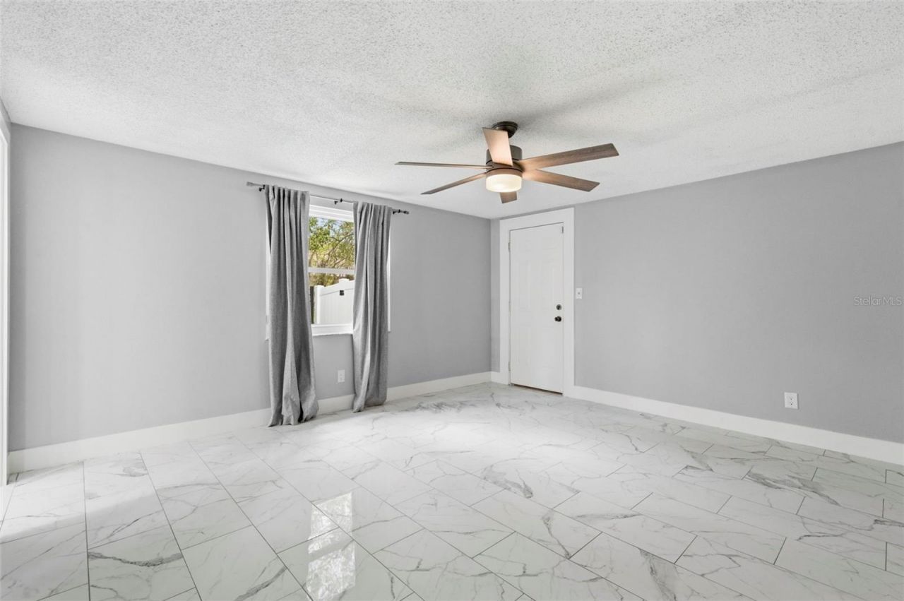 212 W 131st Avenue , Tampa, FL 33612 Photo