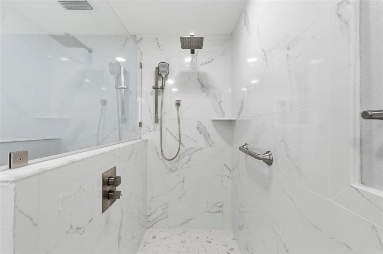 212 W 131st Avenue , Tampa, FL 33612 Photo