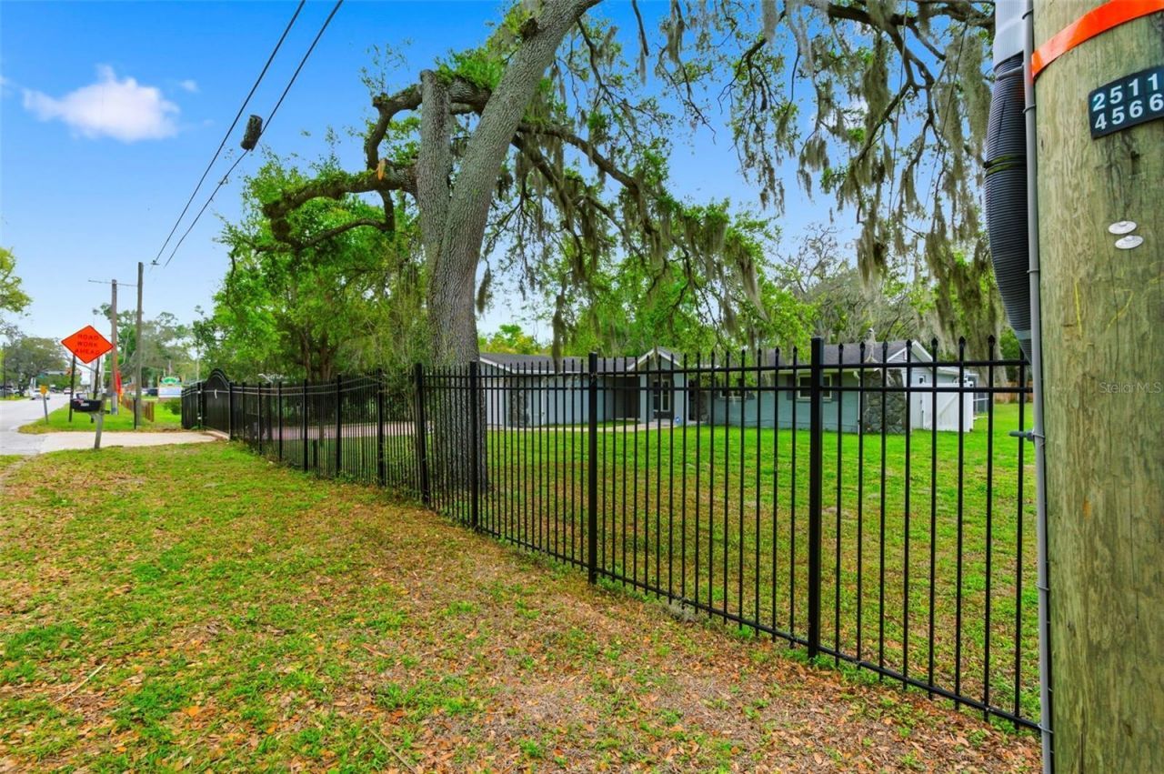 212 W 131st Avenue , Tampa, FL 33612 Photo