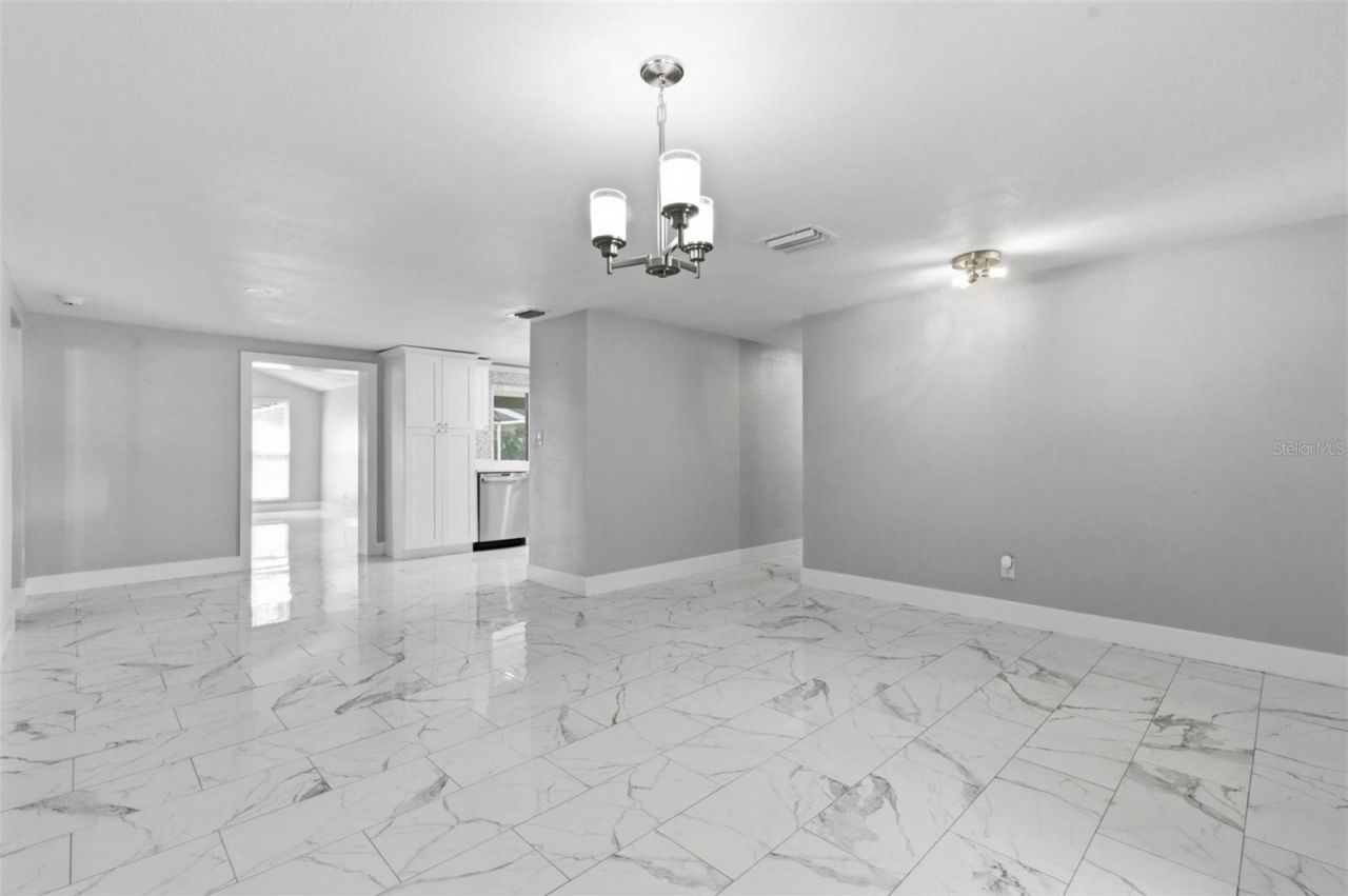 212 W 131st Avenue , Tampa, FL 33612 Photo