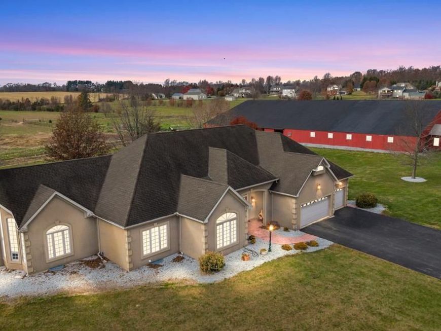 334 Rolling Lane , Abbottstown, PA 17301 Main Photo