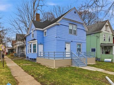 1802 Cleveland Avenue , Niagara Falls, NY 14305