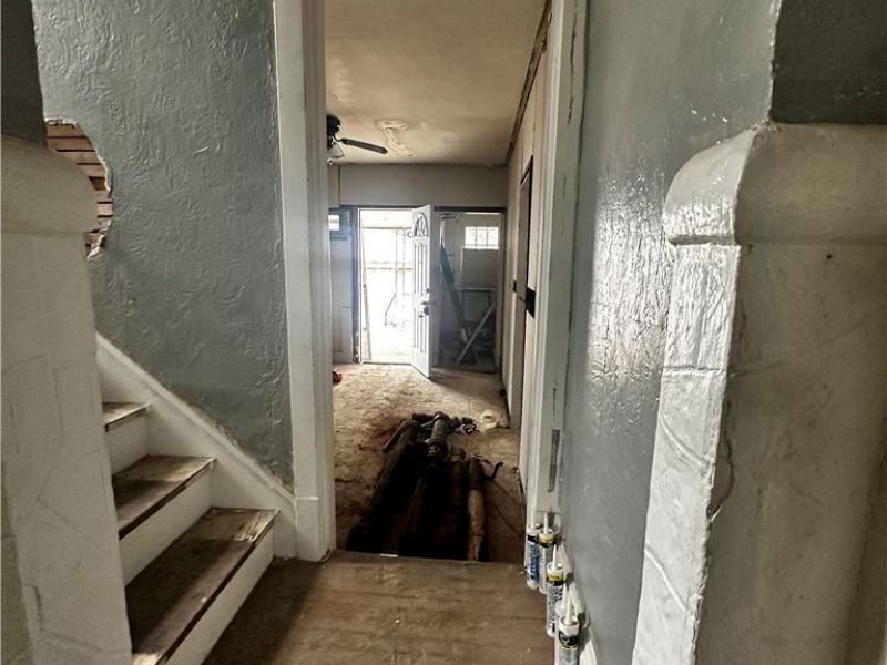 2083 N Taylor Road, Cleveland Heights, OH 44112 Photo 18