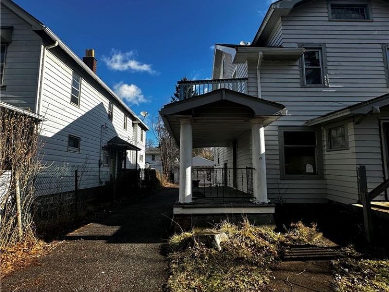 2083 N Taylor Road, Cleveland Heights, OH 44112 Photo 2