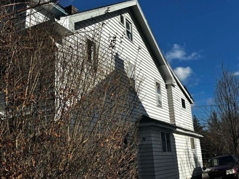 2083 N Taylor Road, Cleveland Heights, OH 44112 Photo 3