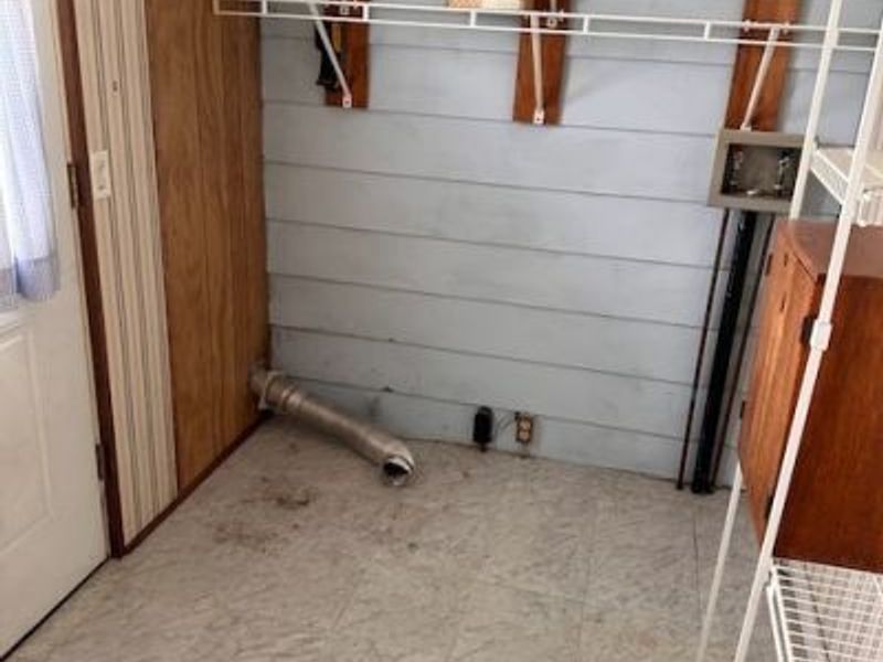 23 N State Street, Frazeysburg, OH 43822 Photo 21