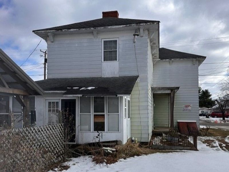 23 N State Street, Frazeysburg, OH 43822 Photo 5