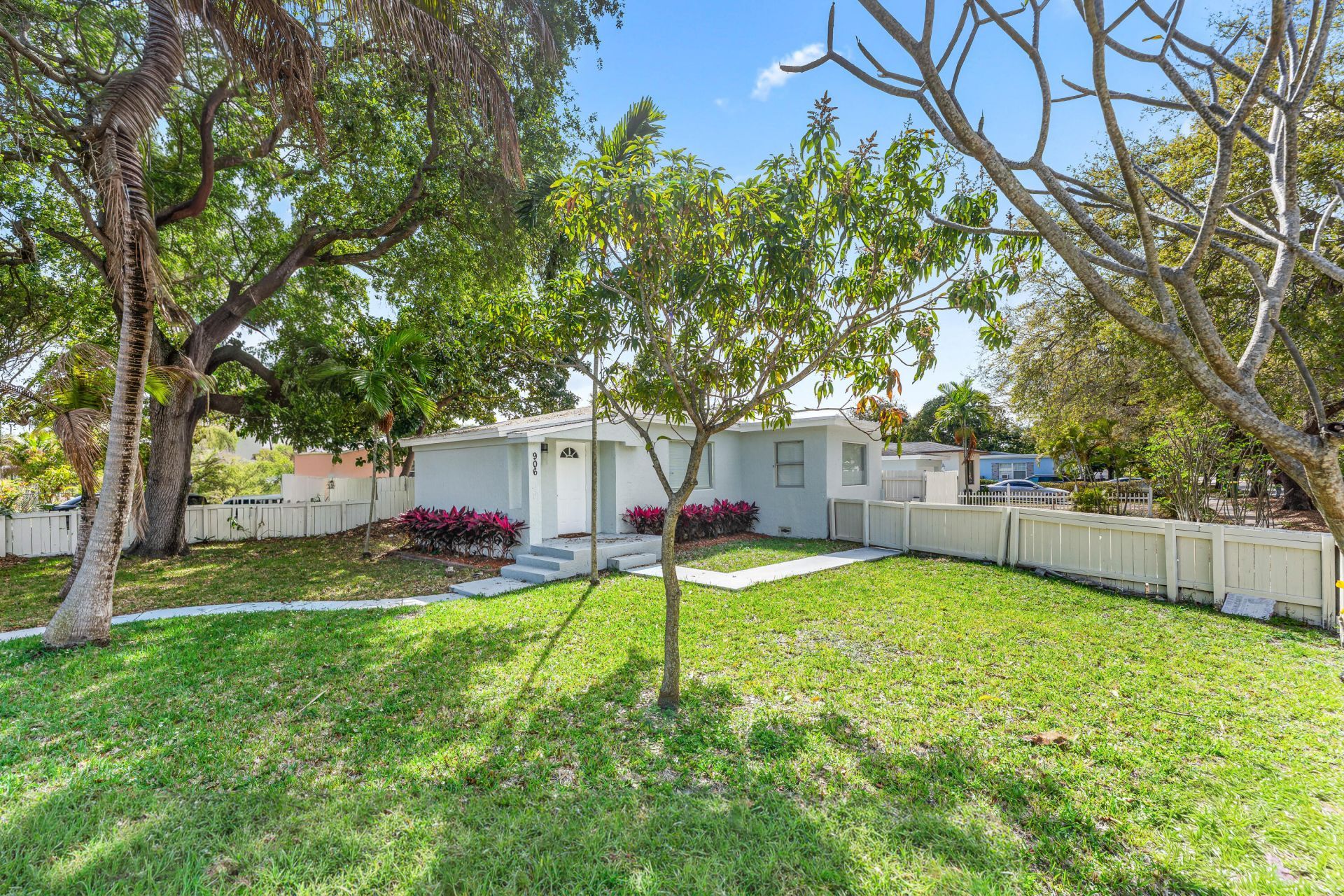 906 S 26th Avenue, Hollywood, FL 33020 Photo