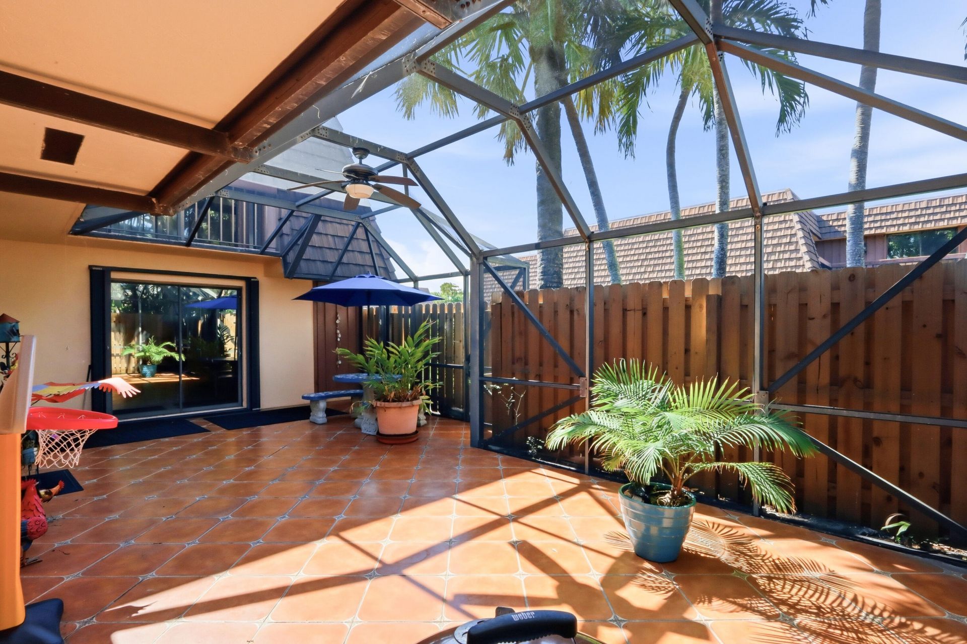 9 Atrium Circle, Unit C, Atlantis, FL 33462 Photo