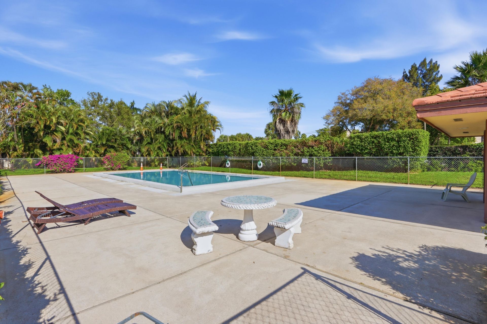 9 Atrium Circle, Unit C, Atlantis, FL 33462 Photo