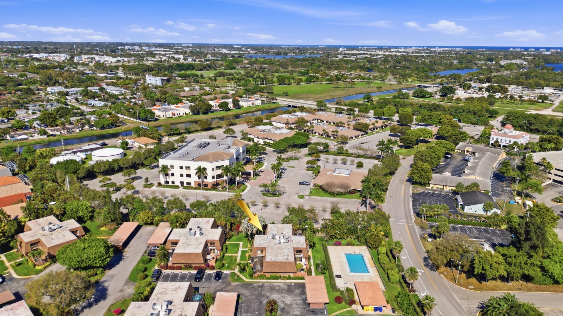 9 Atrium Circle, Unit C, Atlantis, FL 33462 Photo