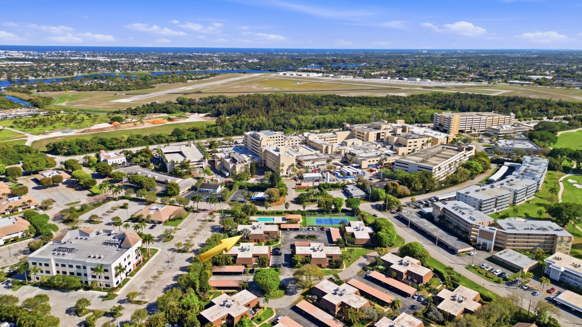 9 Atrium Circle, Unit C, Atlantis, FL 33462 Photo