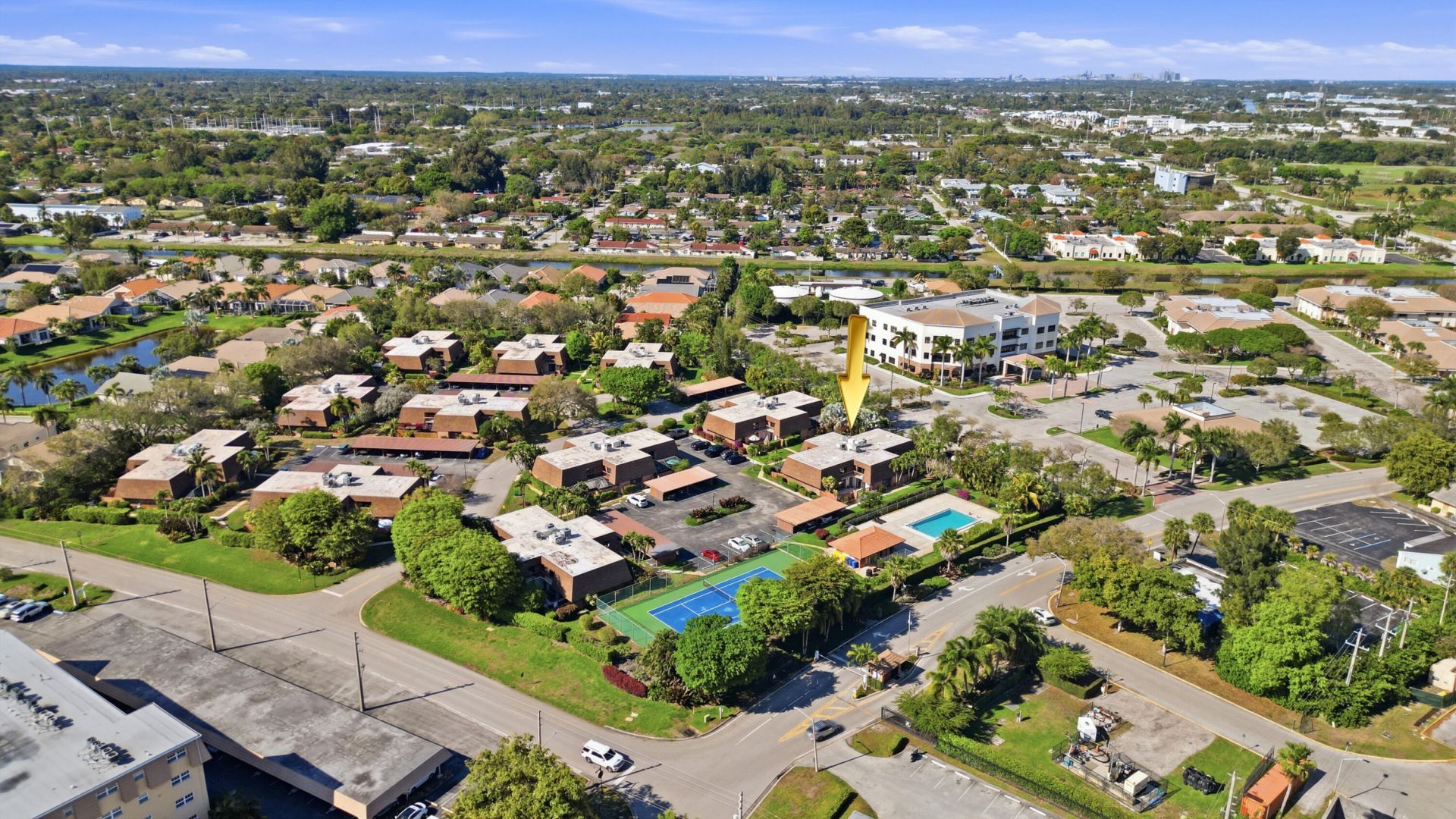 9 Atrium Circle, Unit C, Atlantis, FL 33462 Photo