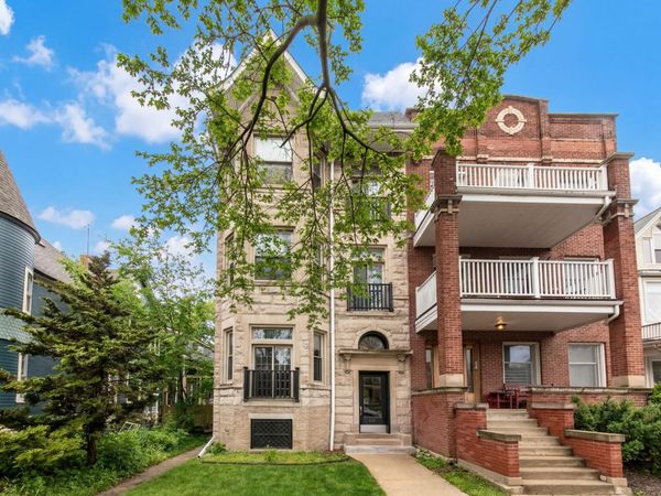 4117 N Paulina Street, Chicago, IL 60613