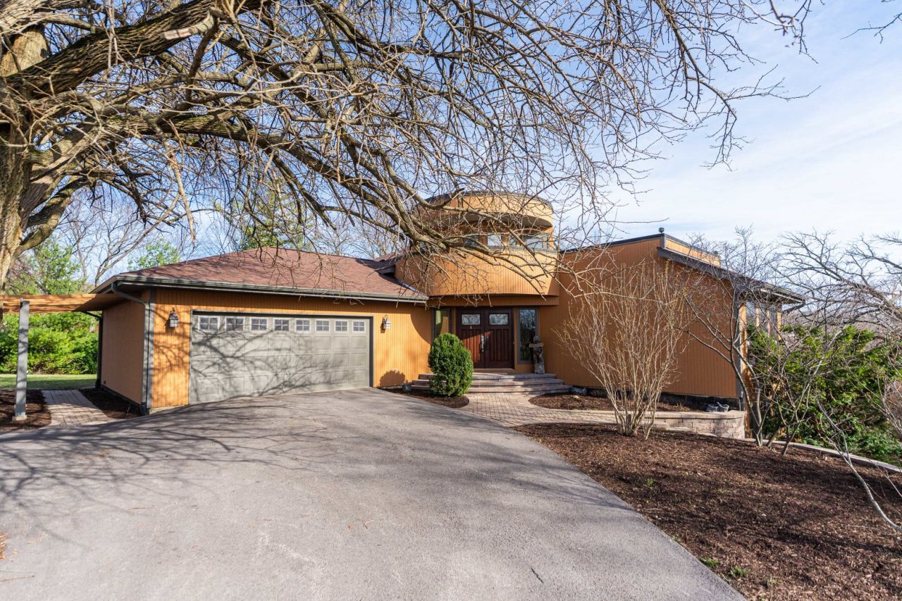 12070 River Road, Plano, IL 60545