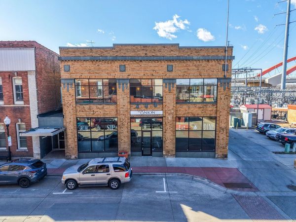 100 Sibley Street , Hastings, MN 55033