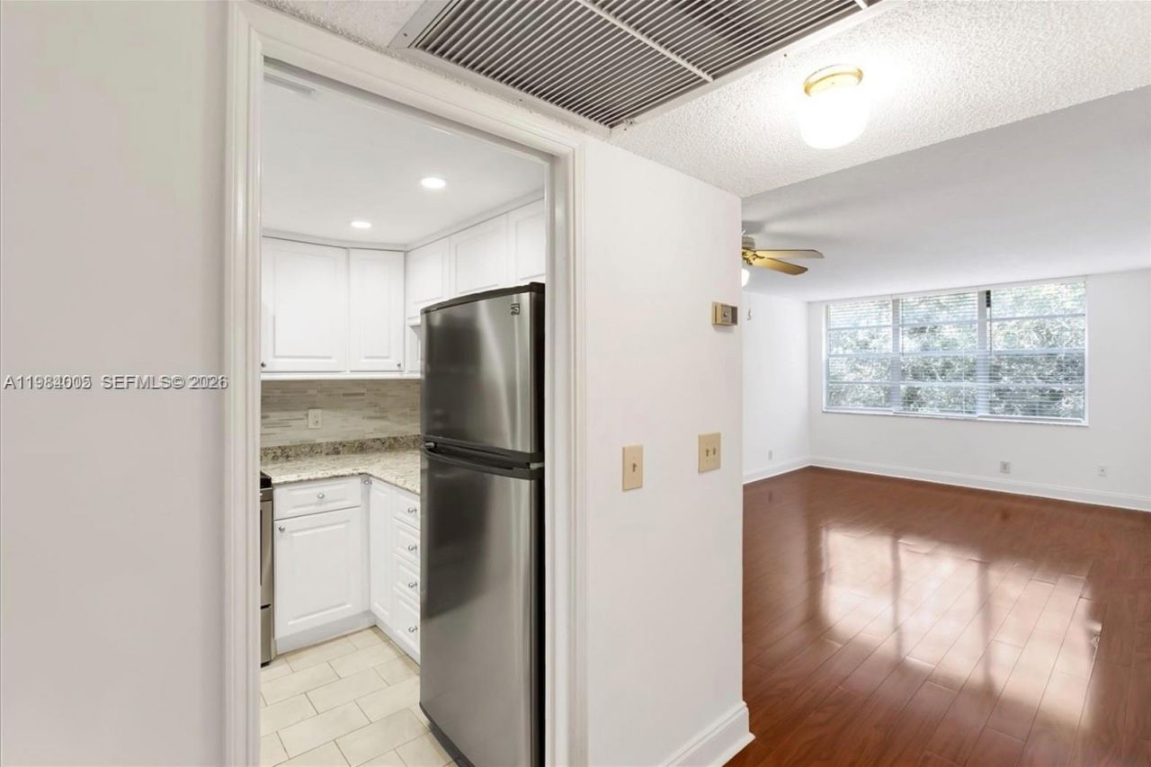 9430 Live Oak Pl , Unit 407, Davie, FL 33324 Photo