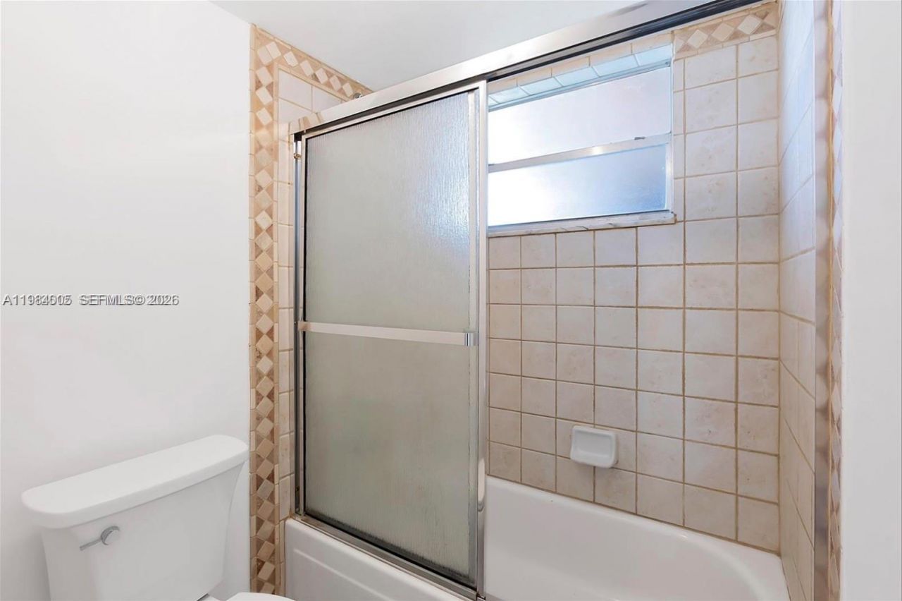 9430 Live Oak Pl , Unit 407, Davie, FL 33324 Photo