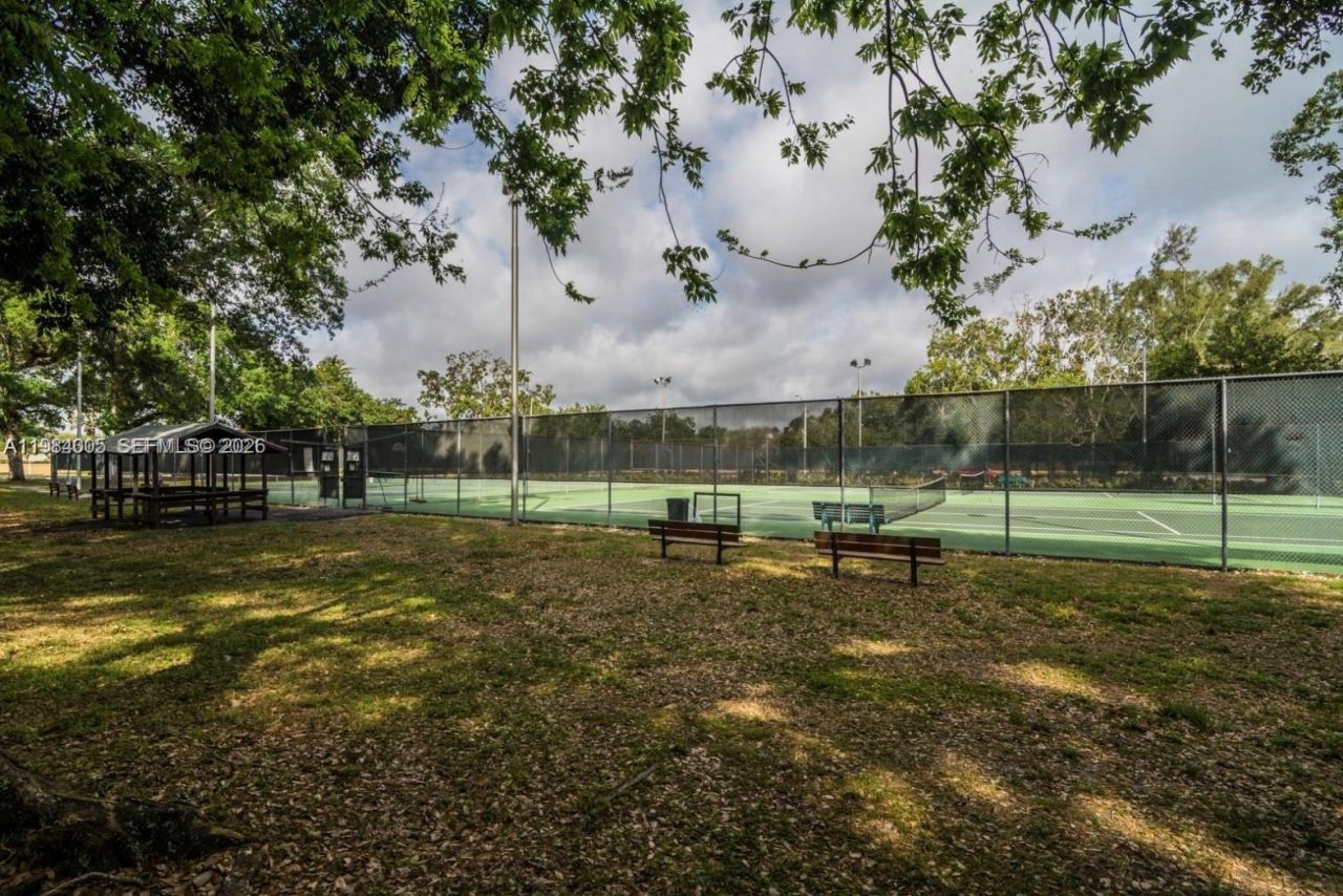 9430 Live Oak Pl , Unit 407, Davie, FL 33324 Photo