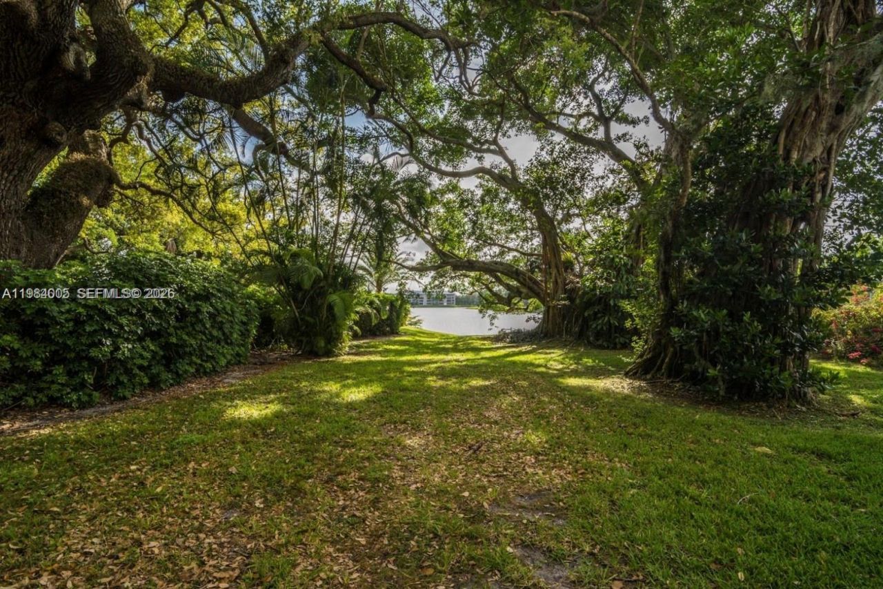 9430 Live Oak Pl , Unit 407, Davie, FL 33324 Photo