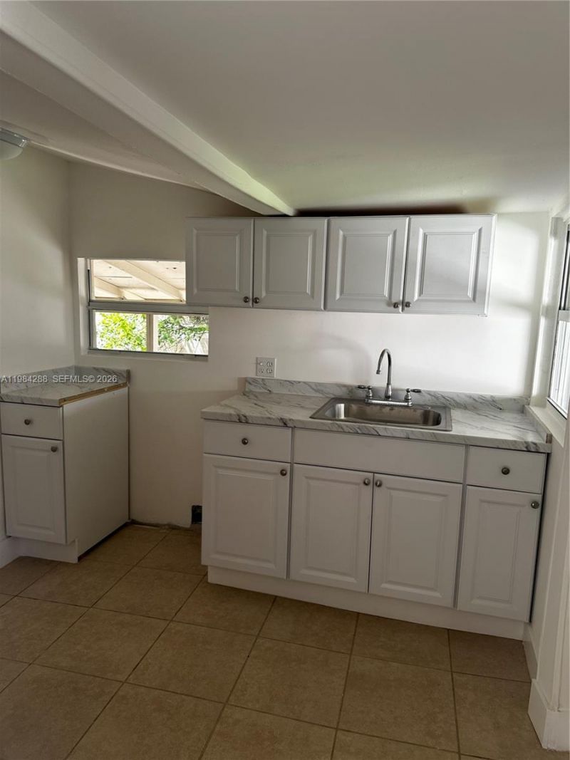 1919 SW 2nd St , Unit c, Miami, FL 33135 Photo