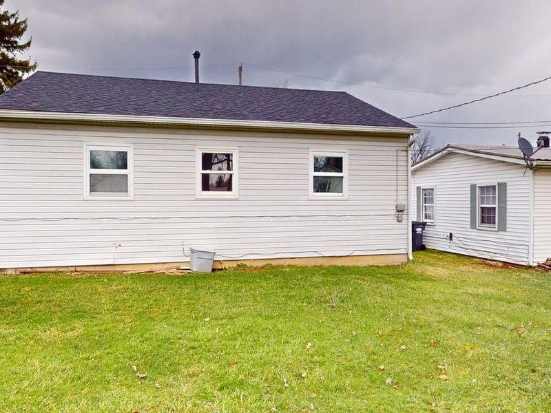 569 W Pearl Street, Willard, OH 44890 Photo 3