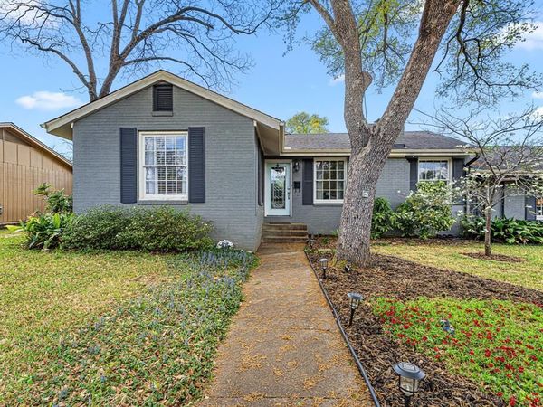 1403 S Robertson Avenue , Tyler, TX 75701