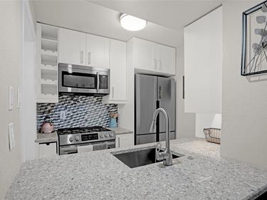 12834 Midway Road, Unit 2110, Dallas, TX 75244