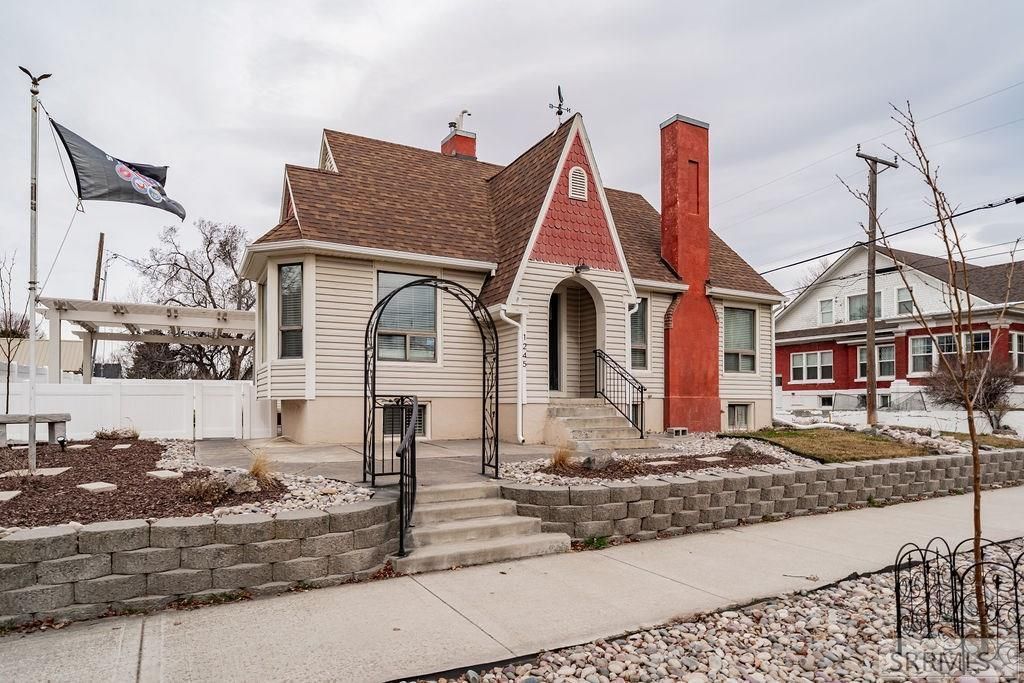 1245 Canal, Idaho Falls, ID 83402 Main Photo