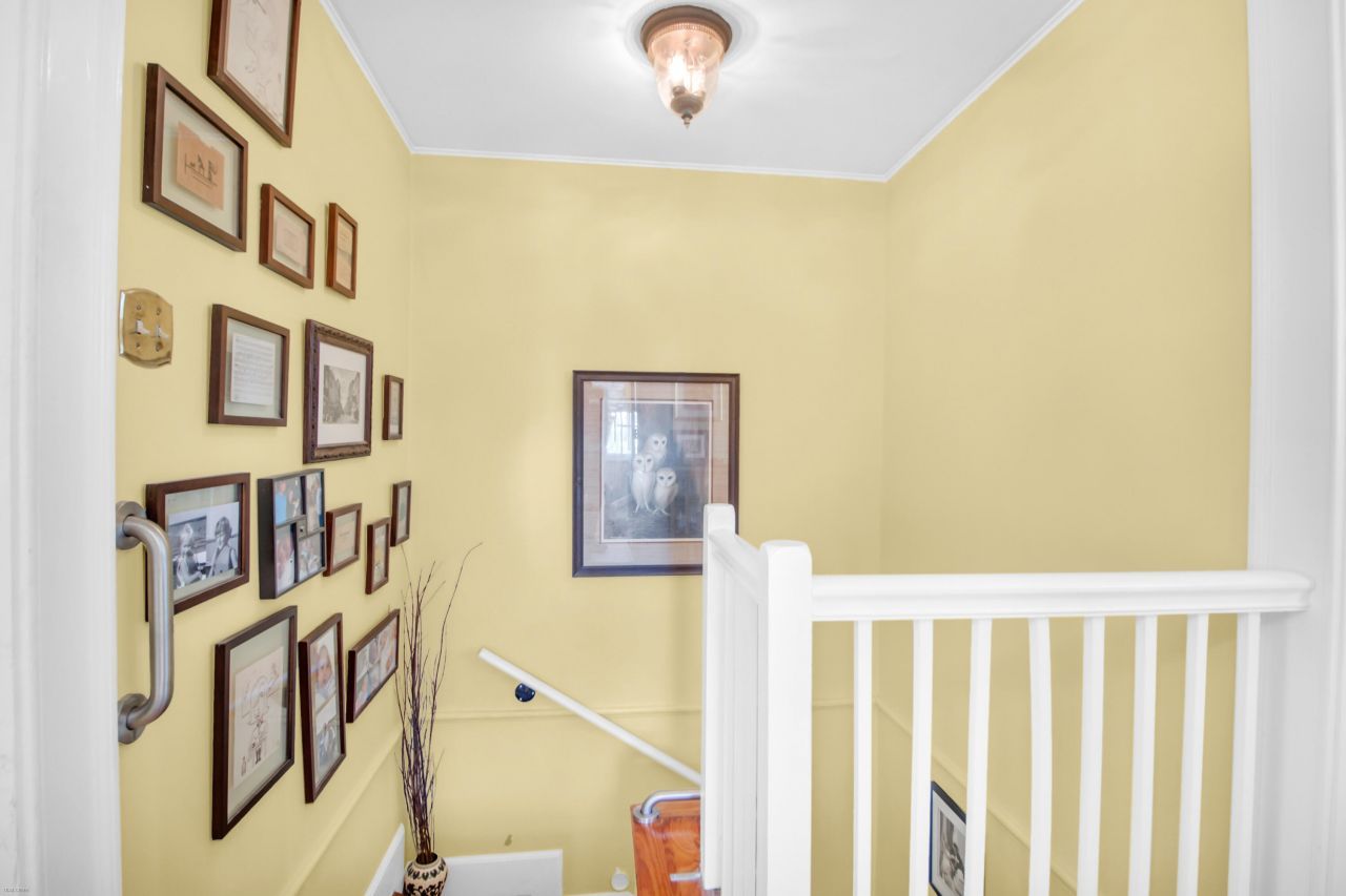 3 Shaftsbury Lane Photo 26