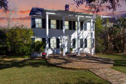 3 Shaftsbury Lane photo 4