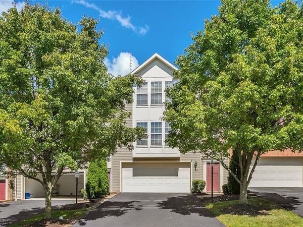 1305 MICHAEL DR, Pittsburgh, PA 15227