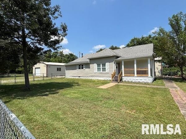 1621 N PARK Avenue, Herrin, IL 62948