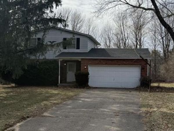 591 Gregory Drive, Lapeer Twp, MI 48446