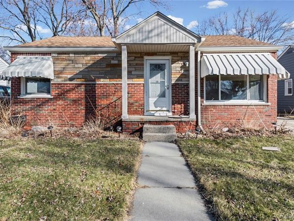 22459 Daniels Street, St. Clair Shores, MI 48081